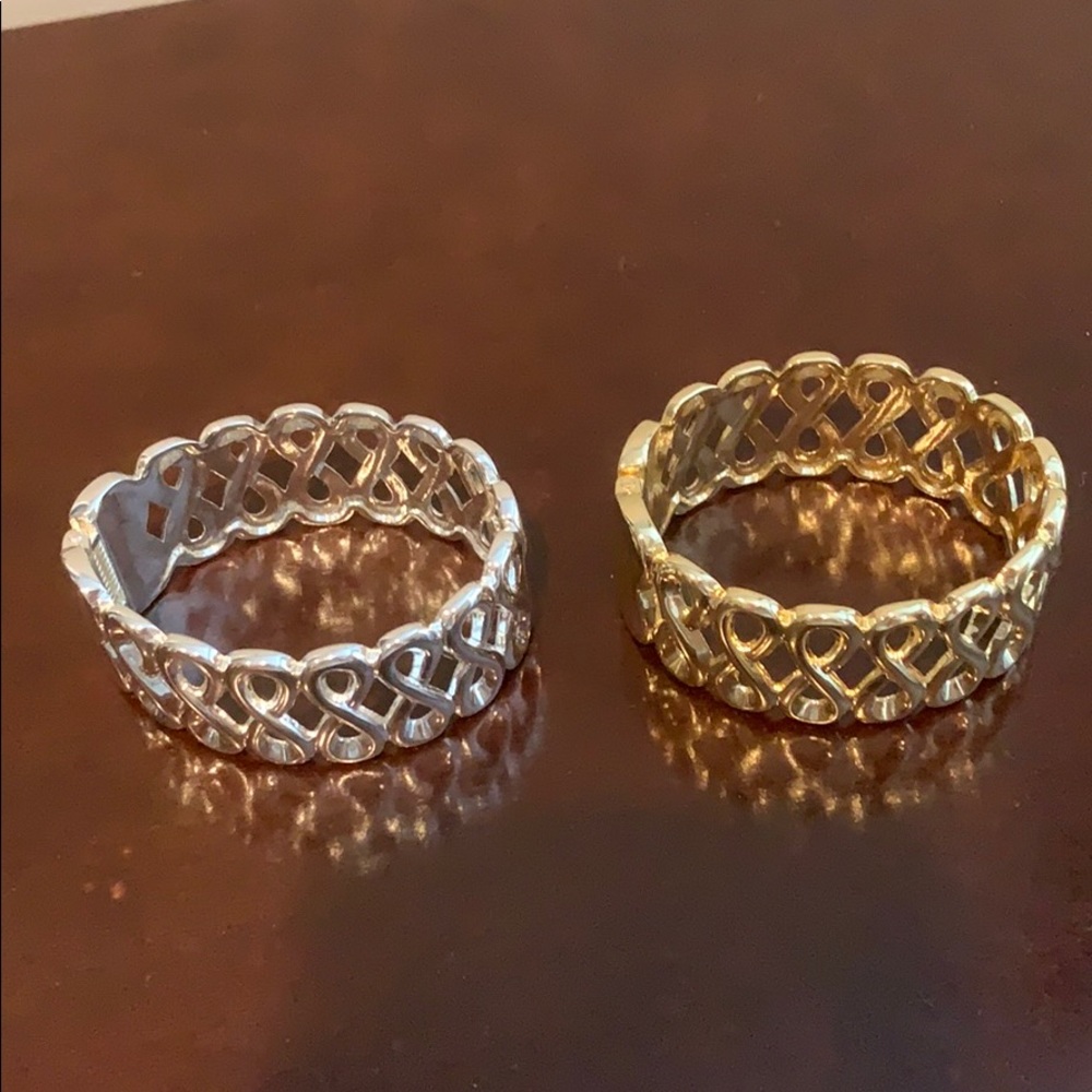 Set of 2 bangle bracelets